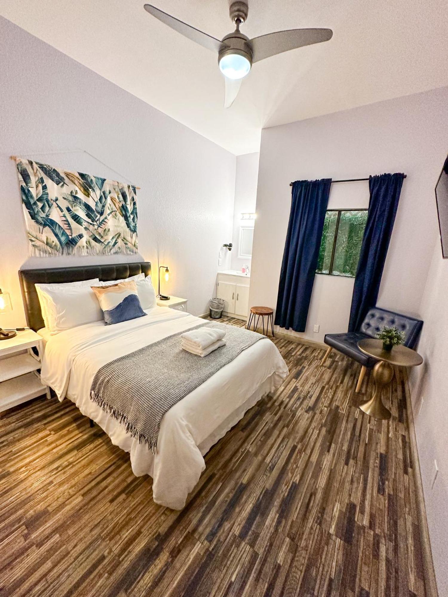 Double Room,1551206212:JPEG